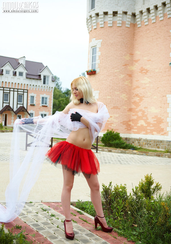 Елена, 25 лет, 0 размер груди